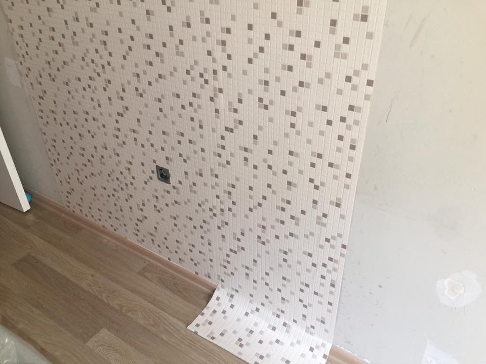 Fayans Üstüne Duvar Kağıdı Uygulaması